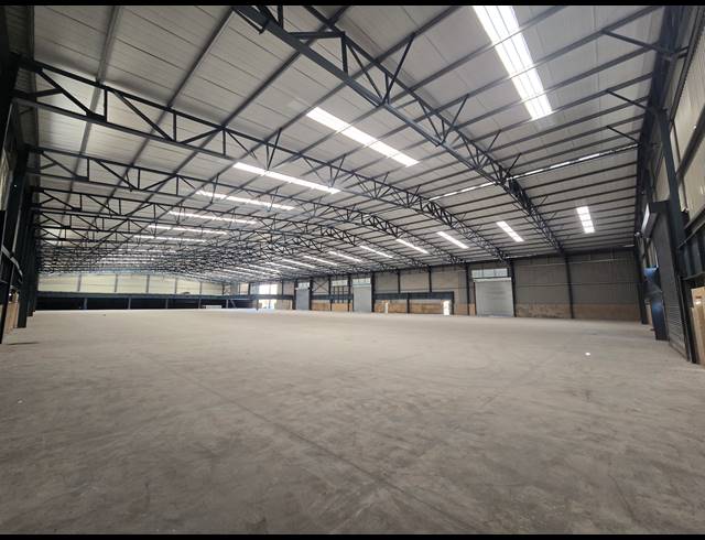 7,000M² WAREHOUSE FOR SALE IN ANDERBOLT